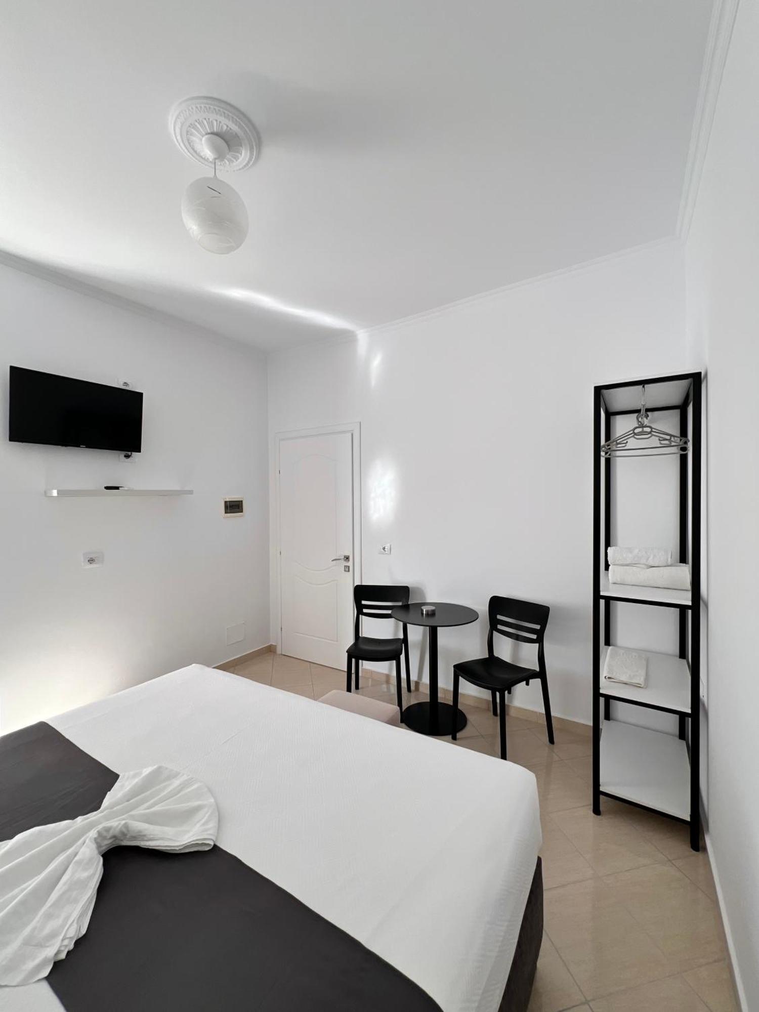 Gjoka Apartments, In Front Of Bougainville Bay * Saranda